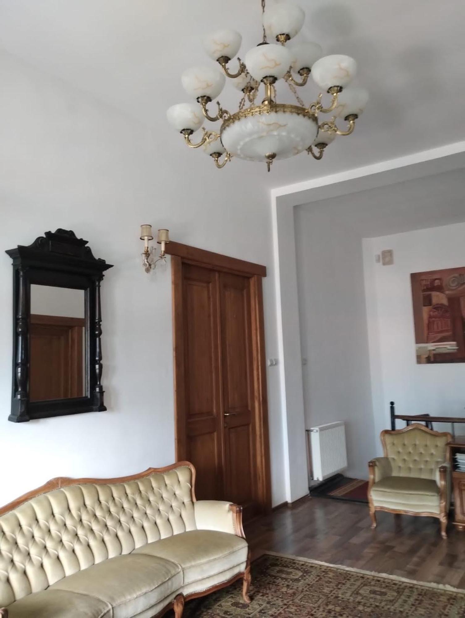 Il Piccolo Castello Buşteni Eksteriør billede