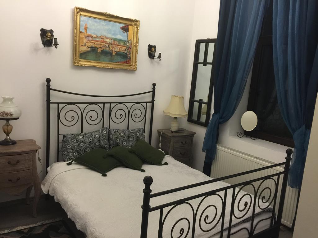 Il Piccolo Castello Buşteni Værelse billede